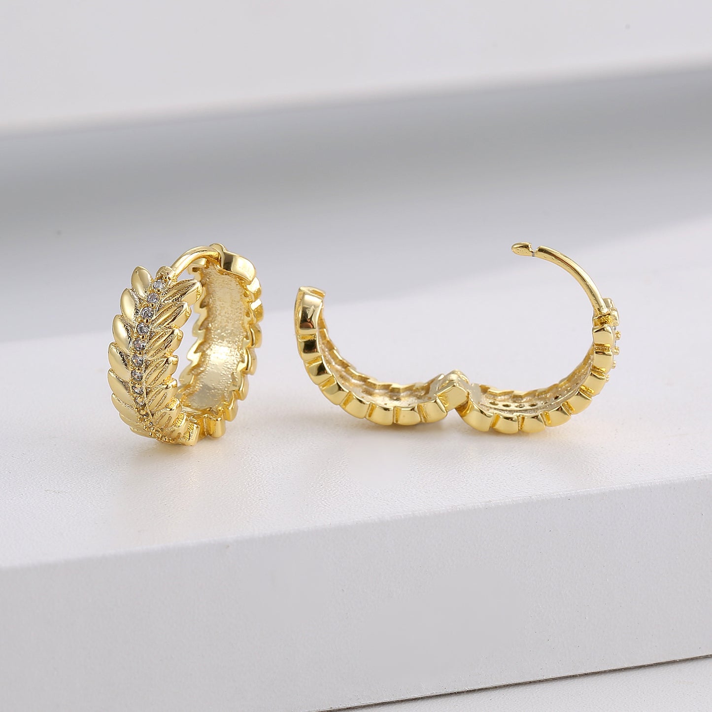 Golden Wheat Hoop Earrings – Unique Design Niche Fashion Jewelry