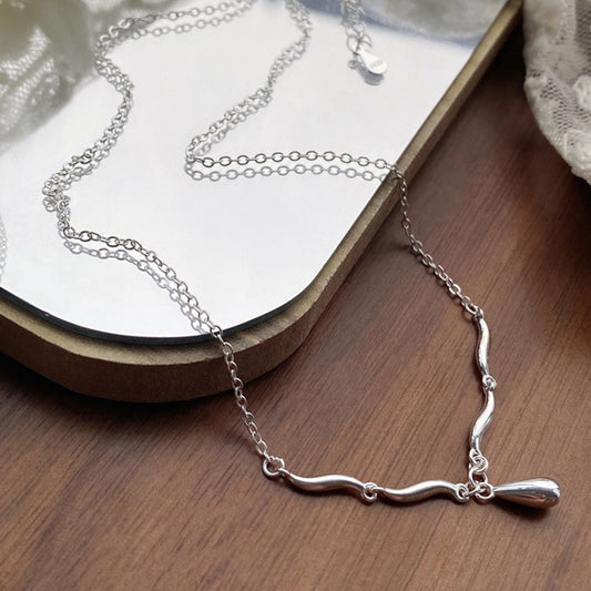 Women's Water Drop Curved Copper Necklace, Elegant & Modern Design