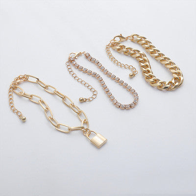 Hip Hop Thick Claw Chain Bracelet– Diamond-Style Statement Jewelry