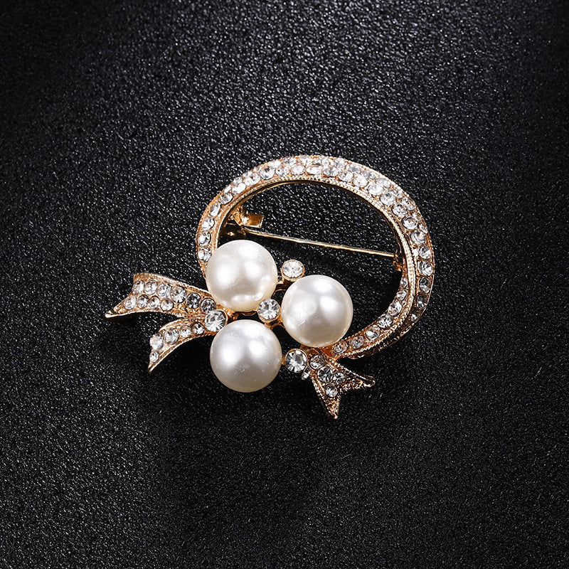 Crown Pearl Rhinestone Brooch – Classic Elegance with a Regal Touch