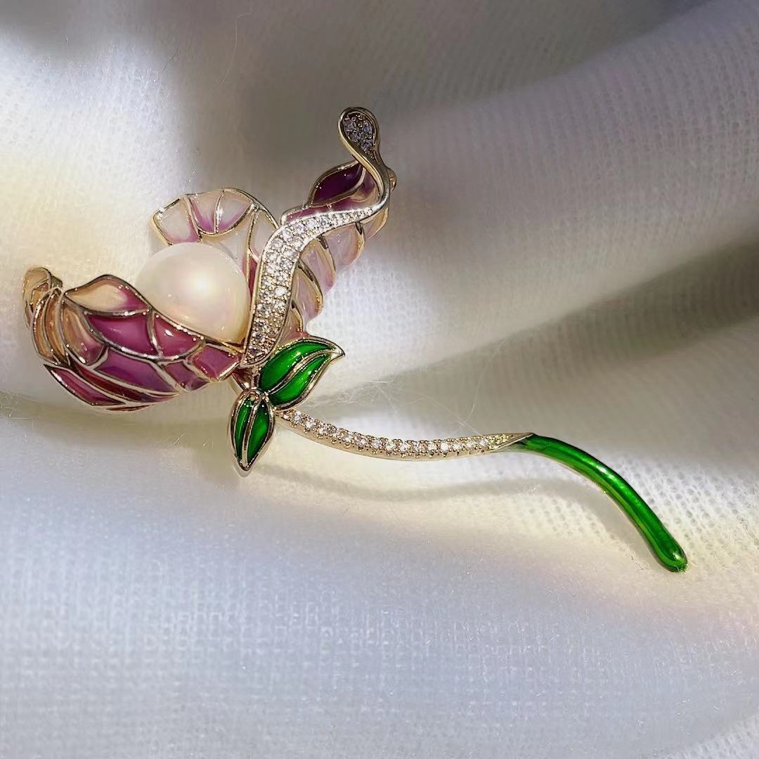 Lotus Blossom Copper Brooch – Graceful Floral Accent for Women