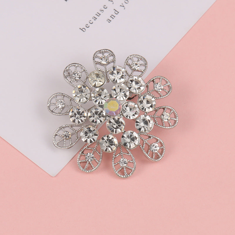 Crown Pearl Rhinestone Brooch – Classic Elegance with a Regal Touch