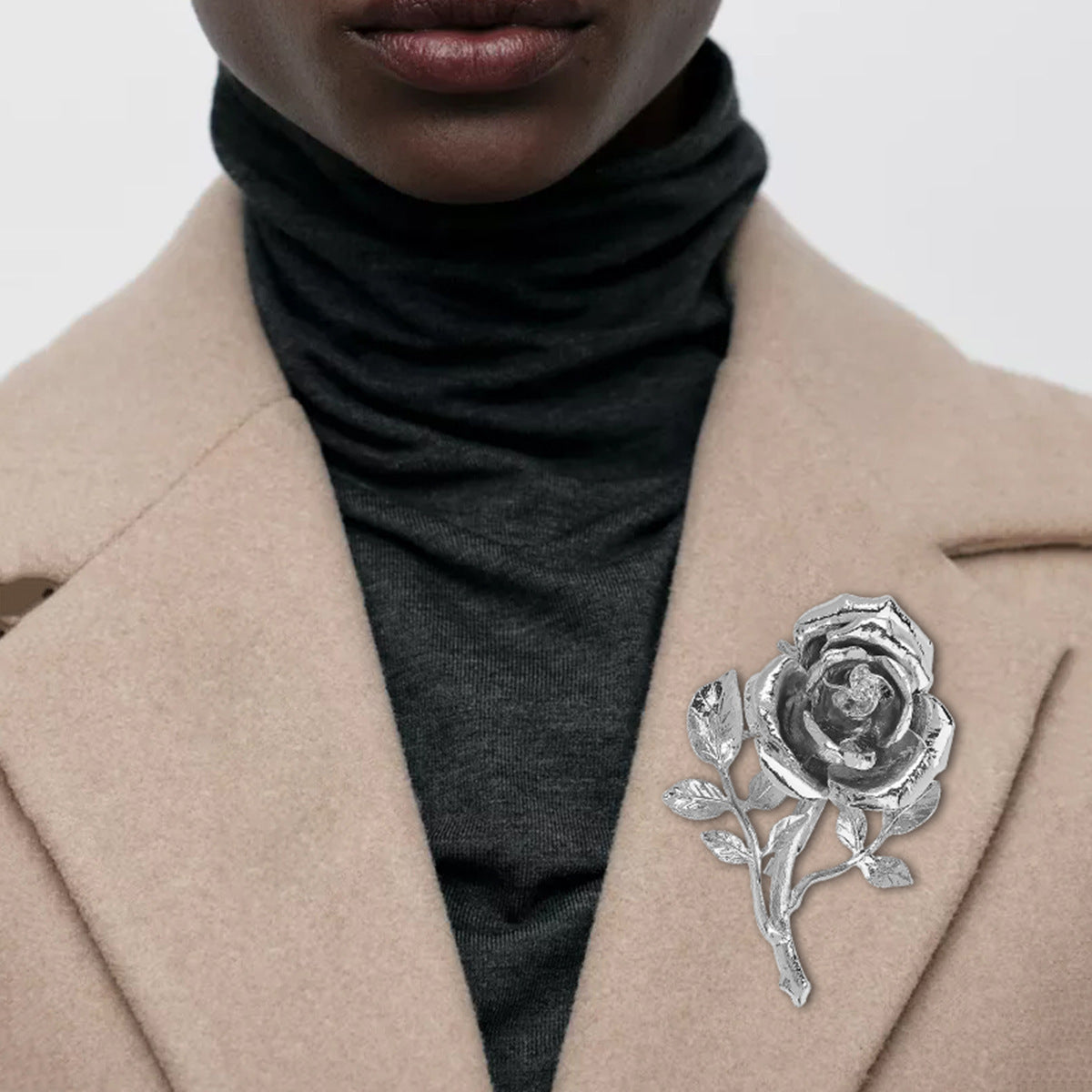 Three-Dimensional Rose Brooch – Sculpted Floral Elegance