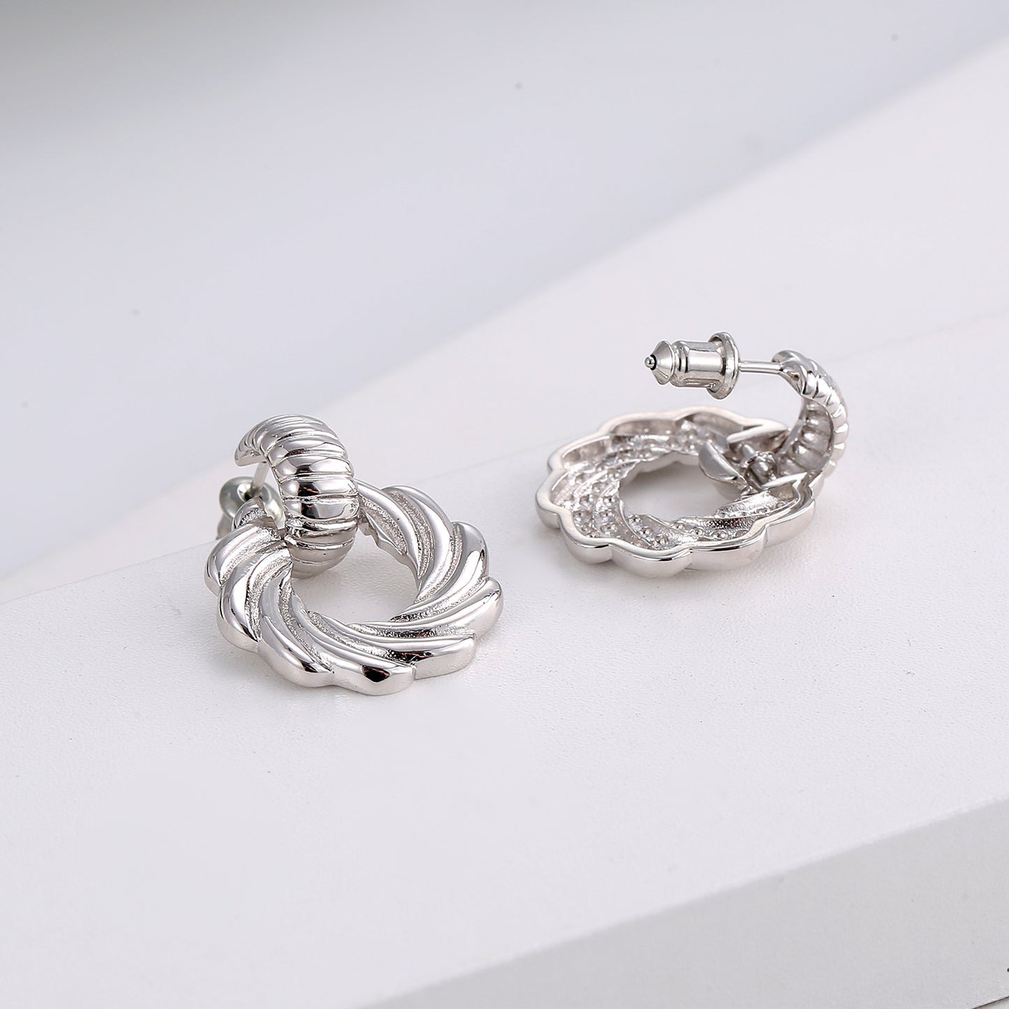 Golden Wheat Hoop Earrings – Unique Design Niche Fashion Jewelry