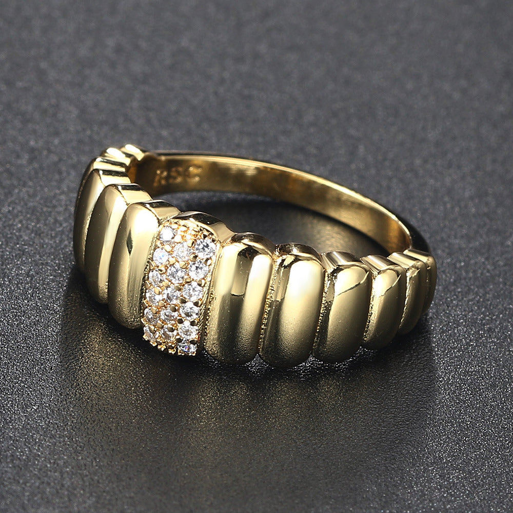 Trendy Cold Metal Ring for Women – Versatile Fashion Jewelry