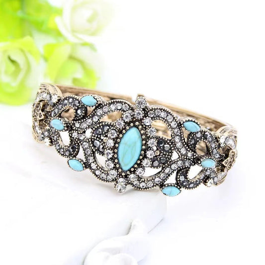 Vintage Alloy Fashion Bracelet – Gray & Lake Blue