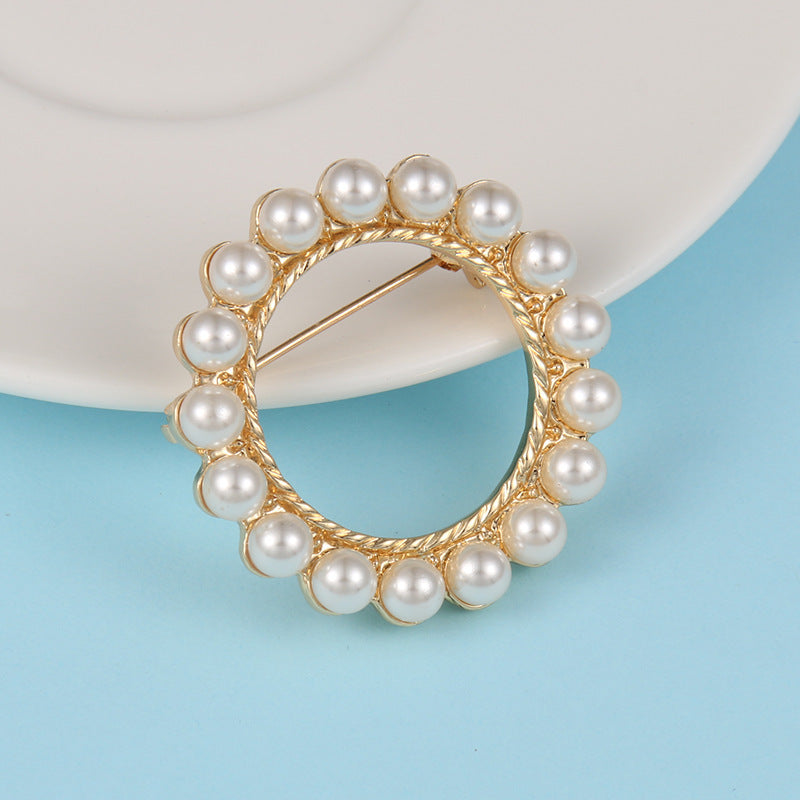 Crown Pearl Rhinestone Brooch – Classic Elegance with a Regal Touch
