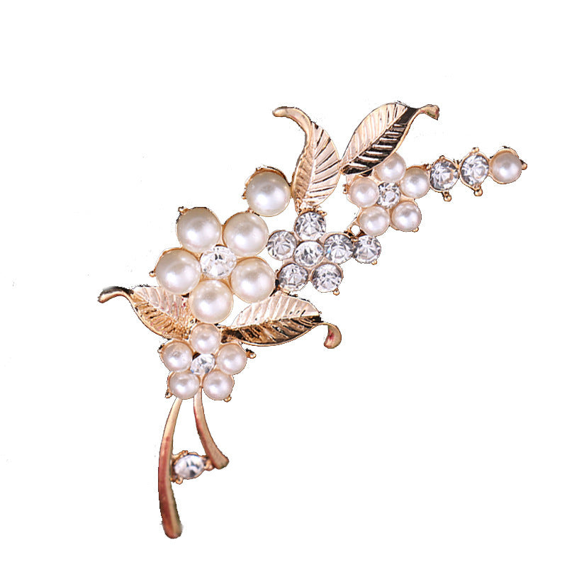 Elegant Pearl and Diamond-Inspired Bauhinia Flower Brooch