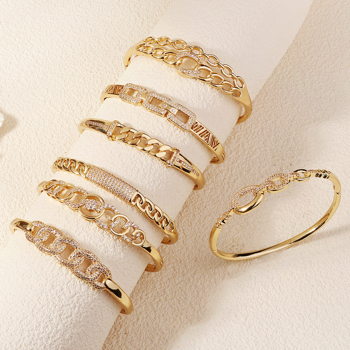 Non-Fading Copper Bracelet with Inlaid Zircon Buckle — Women’s Jewelry