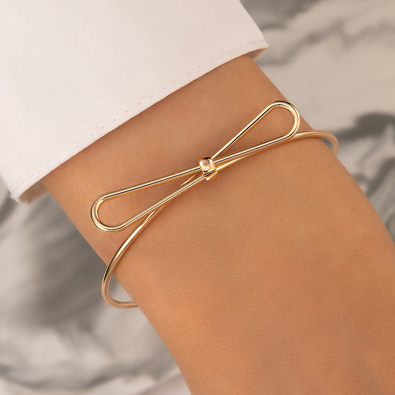Geometric Bow Letter Irregular Bracelet
