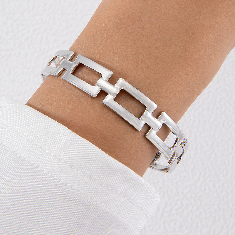 Geometric Bow Letter Irregular Bracelet