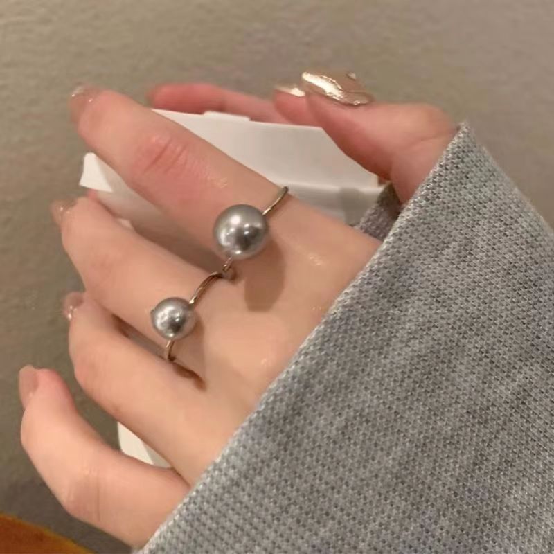 Sweet & Simple Open-End Pearl Ring for Women – Adjustable Elegant Jewelry