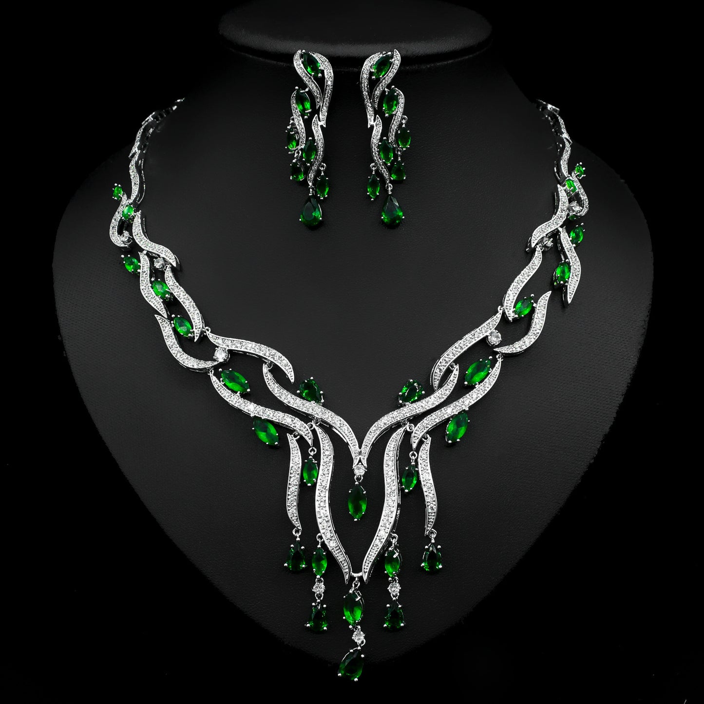 New Crystal & Zircon Jewelry Set with Tassel Pendant – Elegant Fashion Set