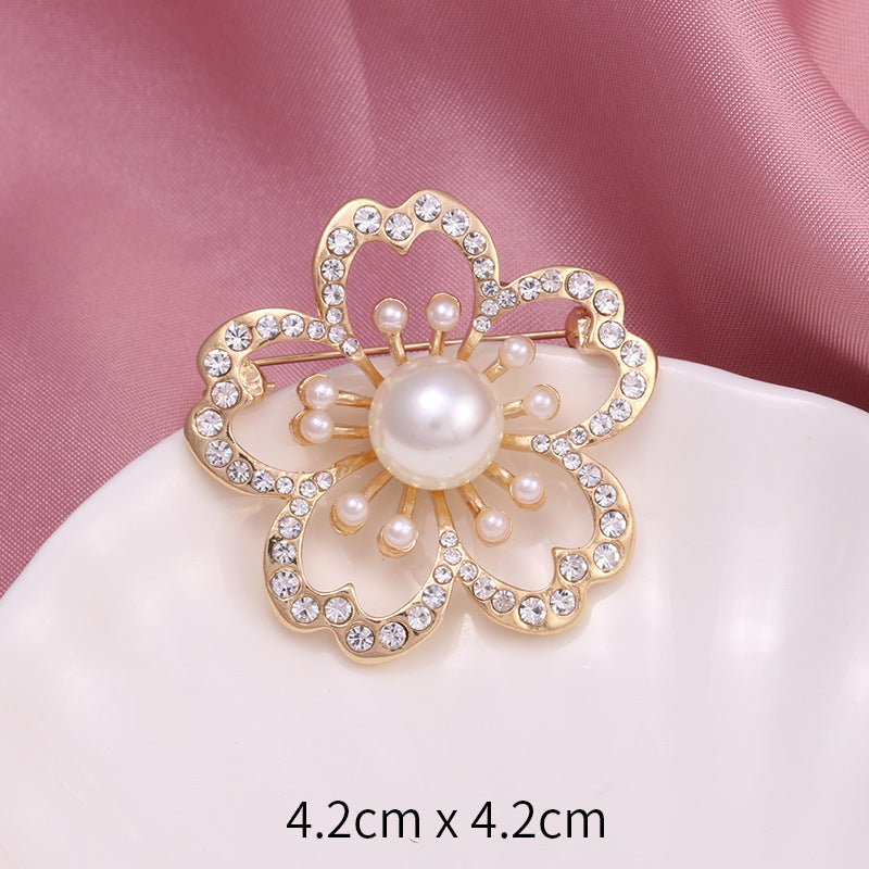 Crown Pearl Rhinestone Brooch – Classic Elegance with a Regal Touch