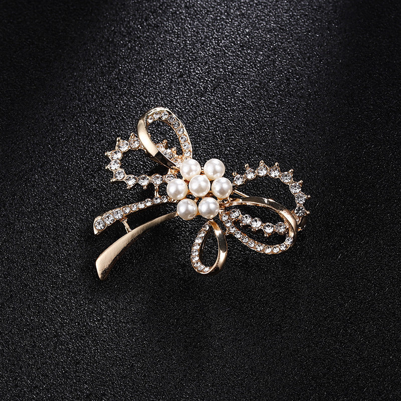 Crown Pearl Rhinestone Brooch – Classic Elegance with a Regal Touch