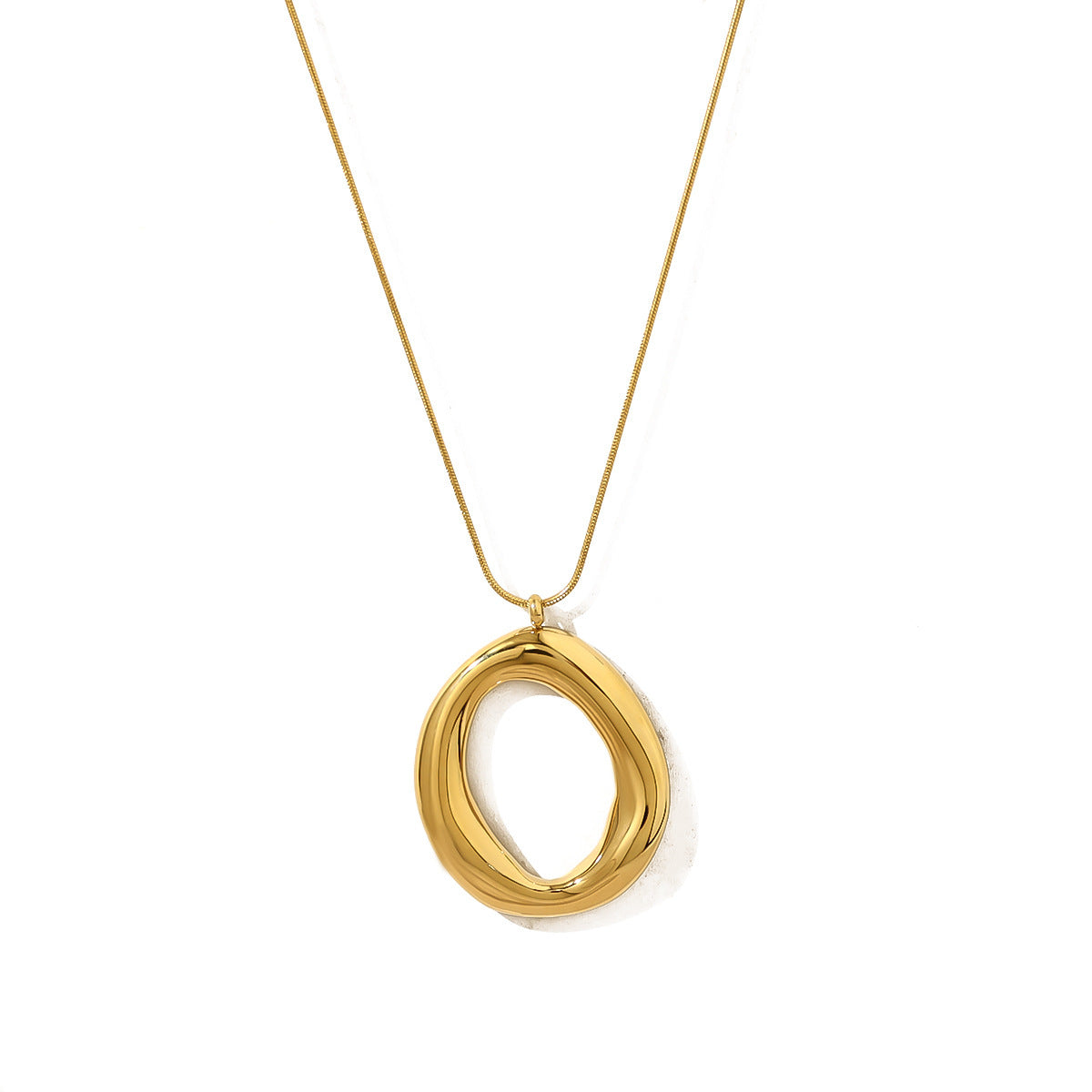 Stainless Steel 18K Gold-Plated O-Type Ring Pendant Necklace – Simple Glossy Jewelry
