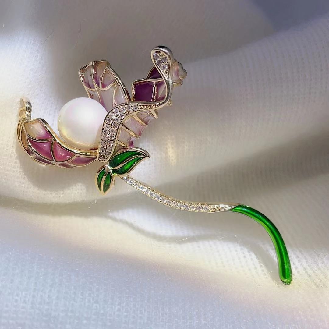 Lotus Blossom Copper Brooch – Graceful Floral Accent for Women