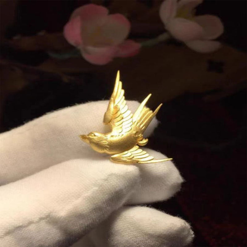 Golden Bird Accent Brooch – Refined Statement Piece for Women