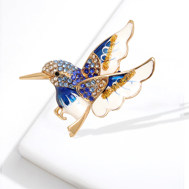 Colorful Hummingbird Brooch – Painted Elegance in Flight