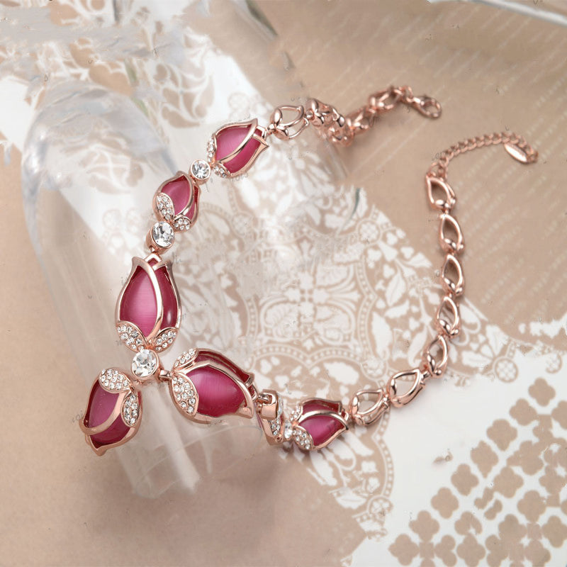 Tulip Elegance Necklace & Earrings Set – Gold-Tone Floral Luxury
