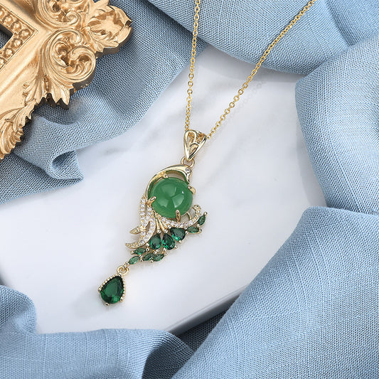 Copper-Plated 18K Gold Necklace with Green Chalcedony & Red Agate Inlay – Elegant Gemstone Jewelry