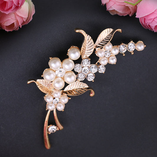 Elegant Pearl and Diamond-Inspired Bauhinia Flower Brooch