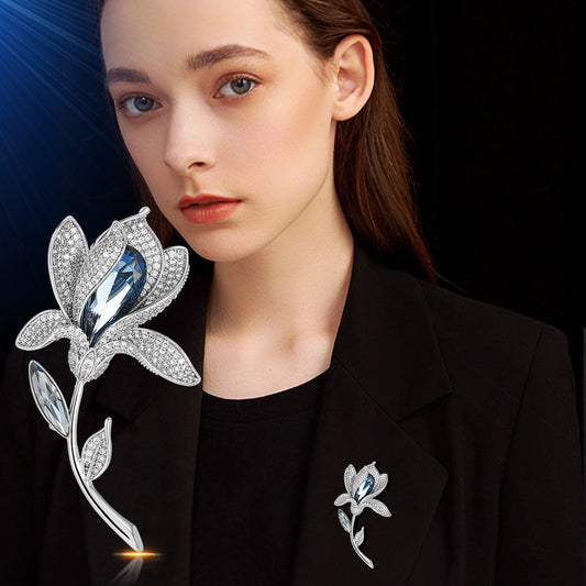 Crystal Tulip Brooch – Feminine Sparkle with Floral Grace