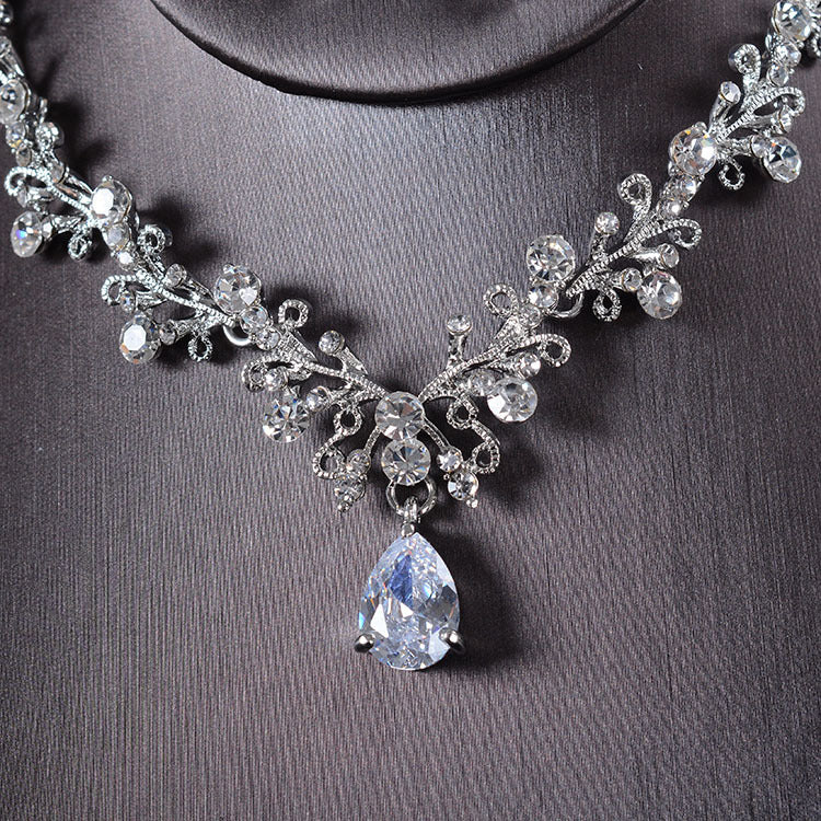 Korean Rhinestone Necklace and Earring Set – Elegant Jewelry for Special Occasions