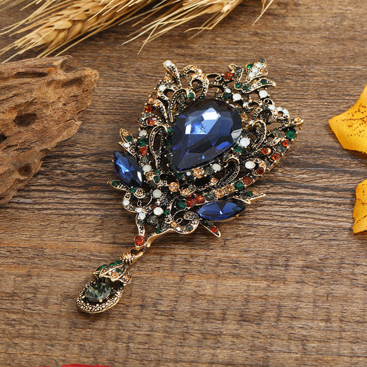 Retro Crystal Heart Brooch with Ink Blue Teardrop – Unisex Statement Accessory