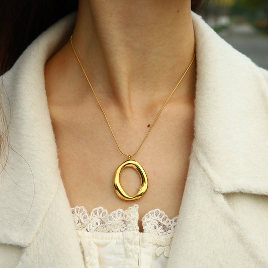 Stainless Steel 18K Gold-Plated O-Type Ring Pendant Necklace – Simple Glossy Jewelry
