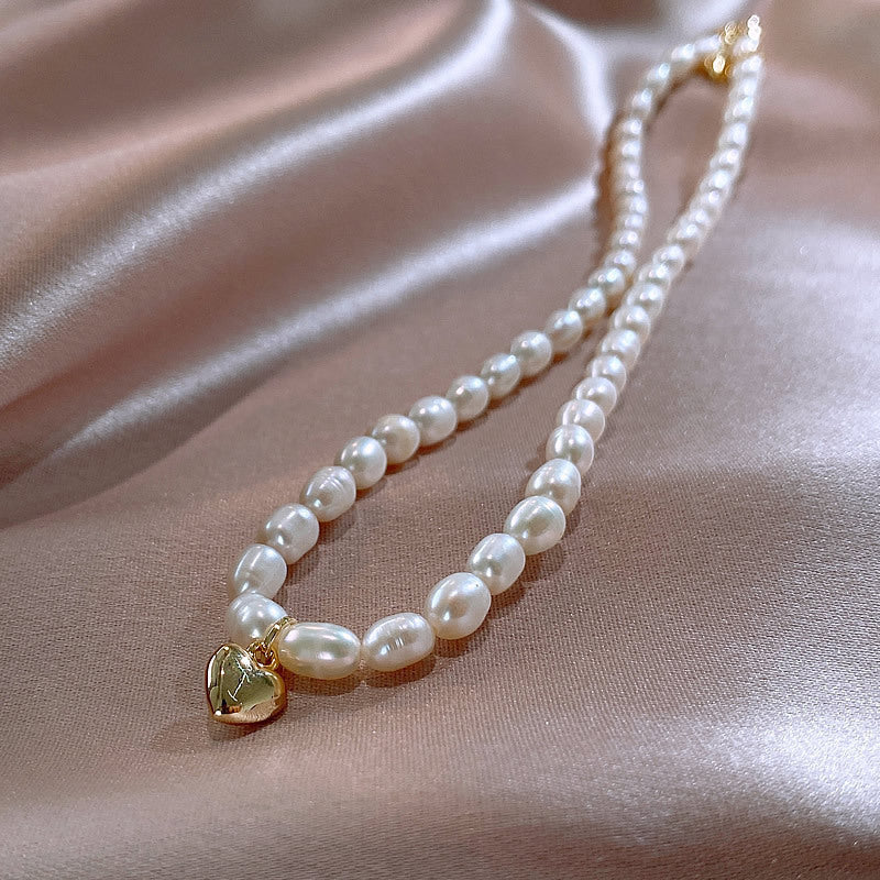 Fashionable Freshwater Pearl Necklace For Women