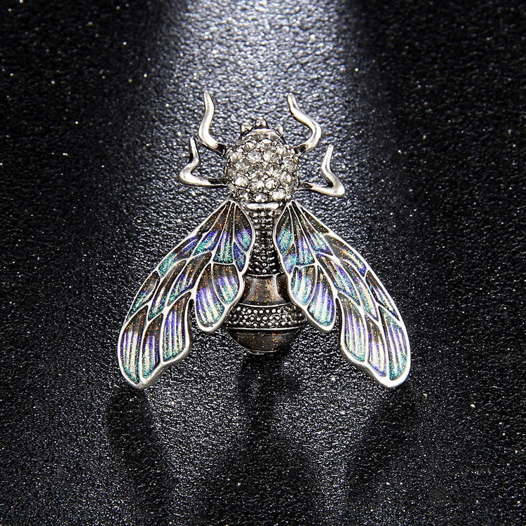 Retro Insect Brooch — European & American Style