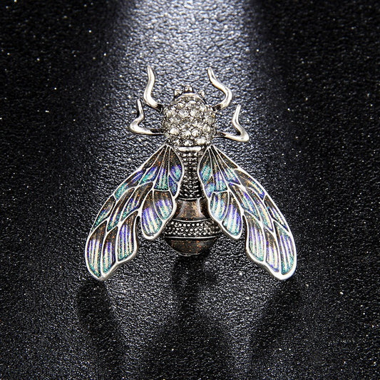 Retro Insect Brooch — European & American Style