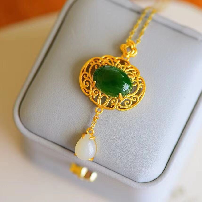 Ancient Gold Inlaid Natural Xinjiang Hetian Jade Egg Pendant Necklace for Women