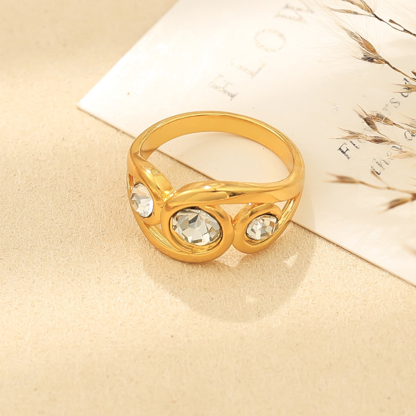 Women’s Simple Fashion Diamond Ring