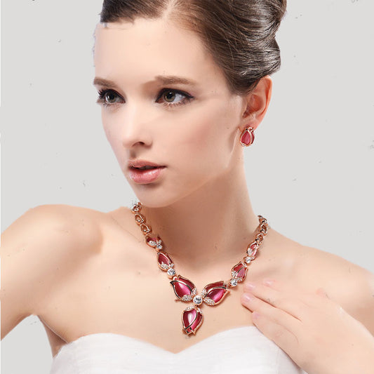 Tulip Elegance Necklace & Earrings Set – Gold-Tone Floral Luxury