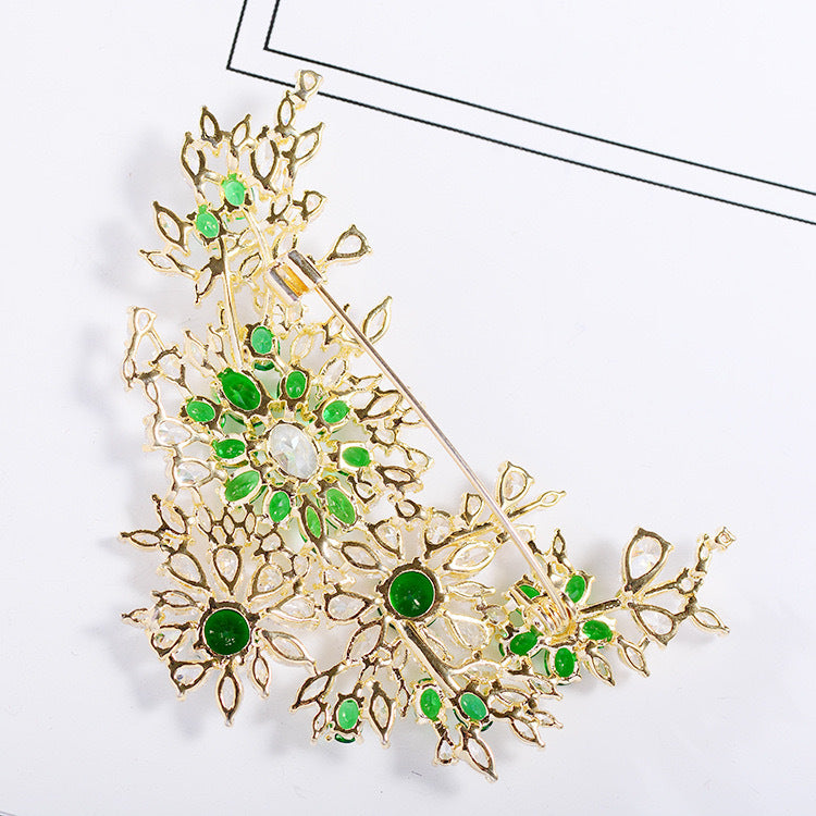 Minimalist Gold-Plated Gem Brooch – White or Green Zircon Accent