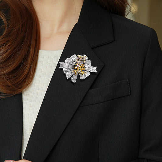 Vintage Ladybug Flower Brooch – Pearl & Diamond Accents in Antique Alloy