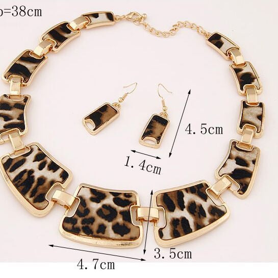 Vintage Leopard Print Necklace & Earrings Set – Bold Exaggerated Style