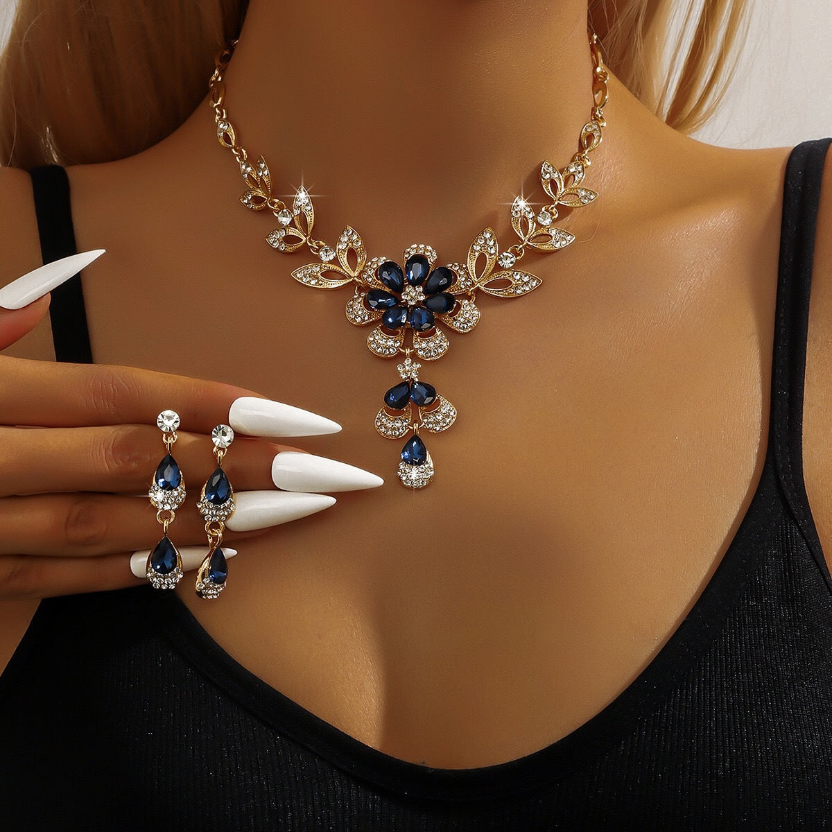 Fashion Water Drop Flower Necklace