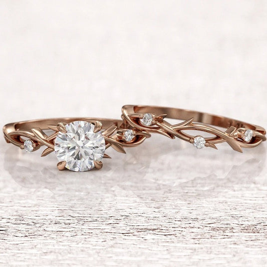 Lianzhi Inspired Zircon Proposal Ring – Elegant Rose Gold Geometry