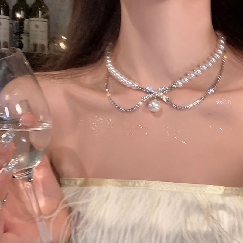 Rhinestone & Pearl Double-Layer Tassel Necklace – Elegant Layered Statement Jewelry