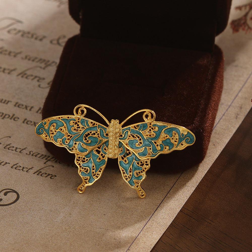 Retro Enamel Butterfly Brooch – Colorful Vintage Charm