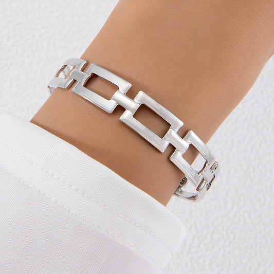 Geometric Bow Letter Irregular Bracelet
