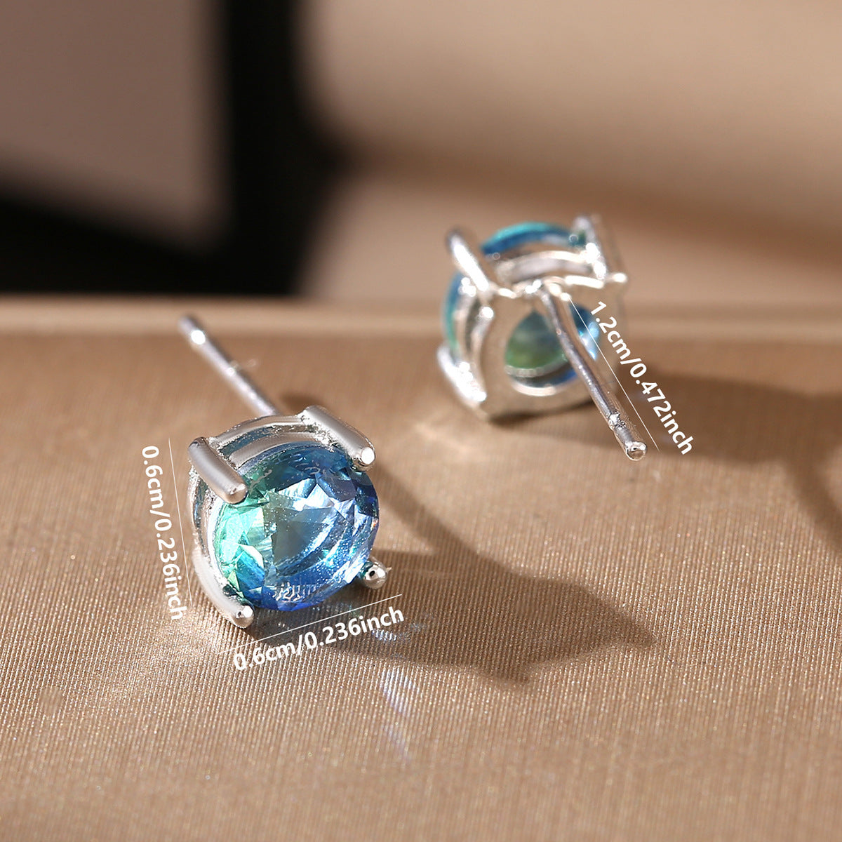 Retro Copper Inlaid Blue Zirconium Stud Earrings