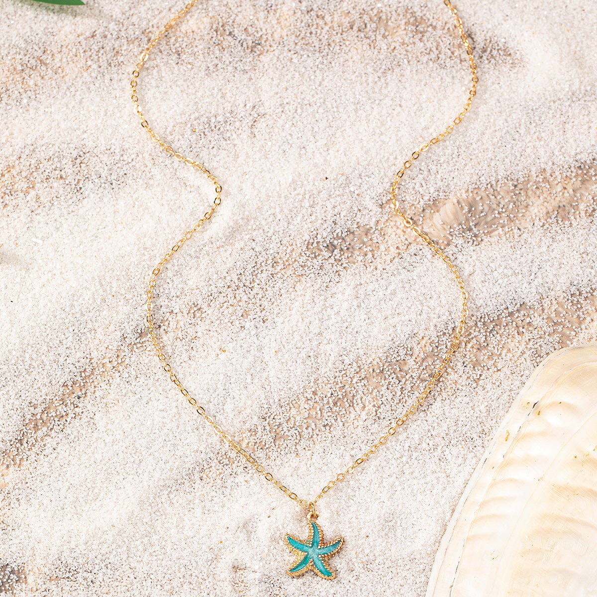 All-Match Dripping Starfish Pendant Necklace – Great For An Evening On The Lake Or At The Beach.