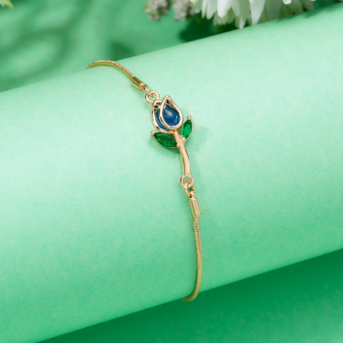 Elegant Tulip Diamond-Studded Necklace and Bracelet – Women's Fashion Jewelry