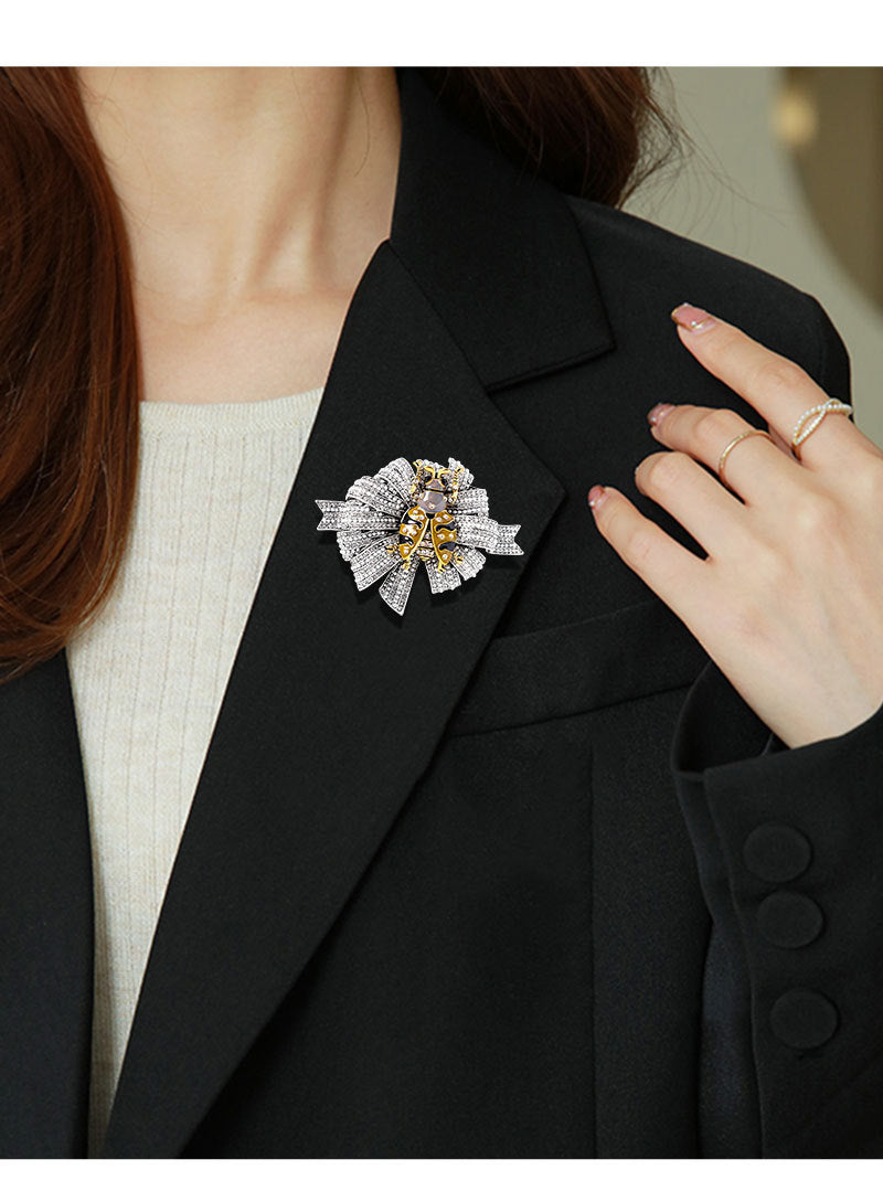 Vintage Ladybug Flower Brooch – Pearl & Diamond Accents in Antique Alloy