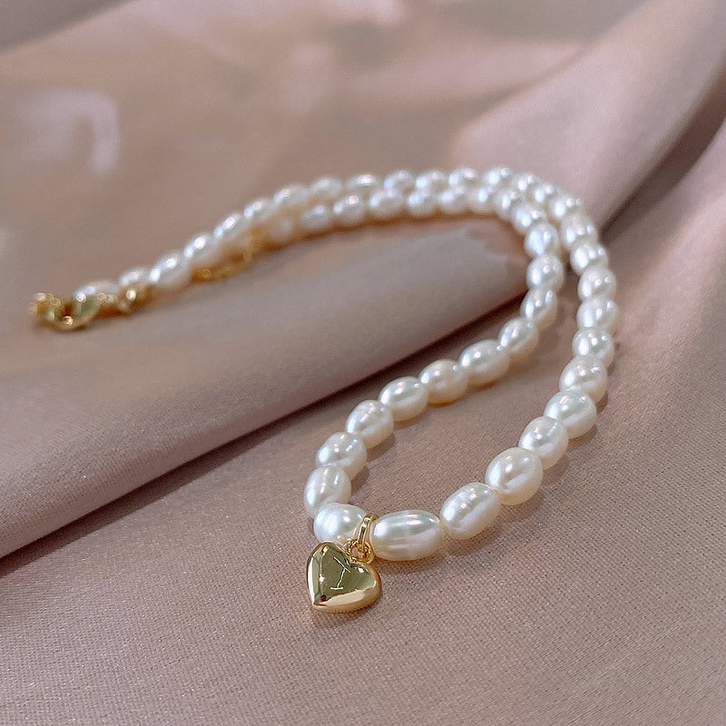 Fashionable Freshwater Pearl Necklace For Women